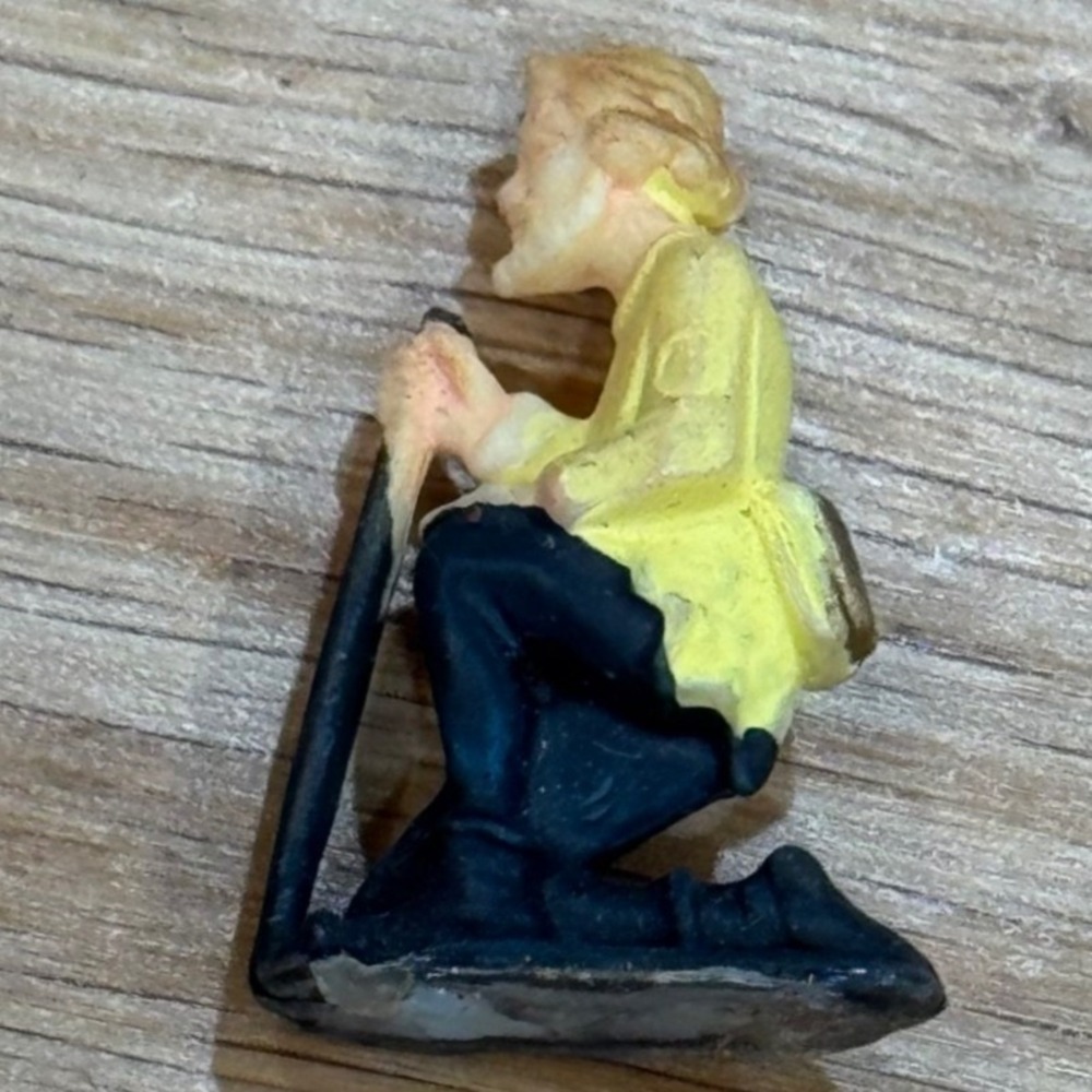 Vintage Miniature Kneeling Man Figurine Yellow Tunic Tiny Diorama Scale Figure